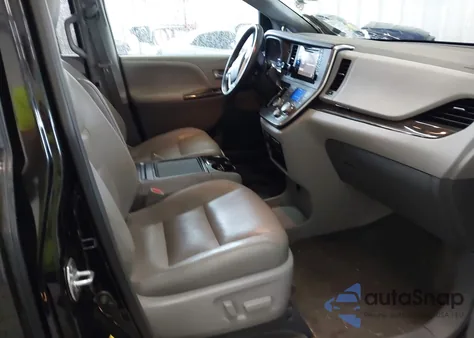 2017 Toyota Sienna Xle 8 Passenger из США, поврежденный, VIN 5TDYZ3DCXHS812364